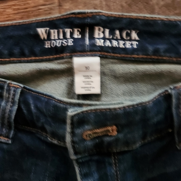 WHITE HOUSE BLACK MARKET CAPRI JEANS- SIZE 10 - Picture 4 of 8